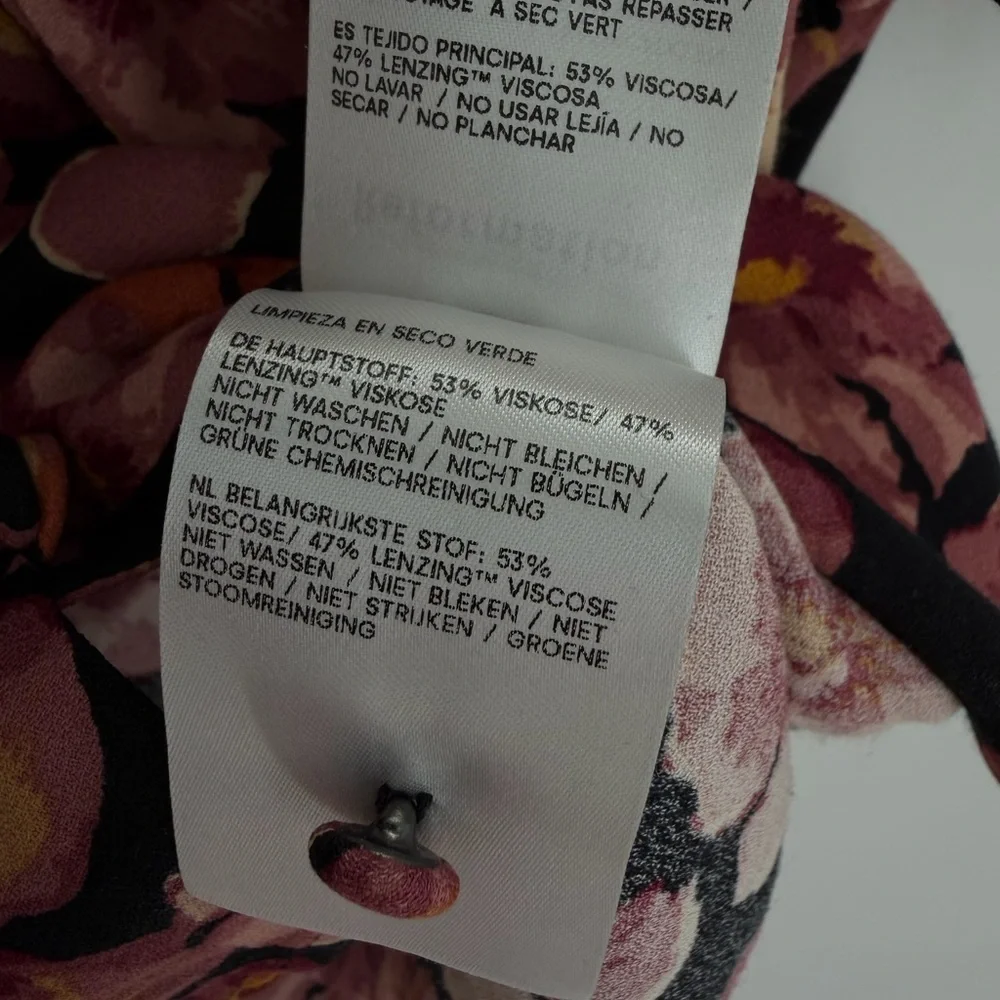 Reformation Joelle Floral Printed V Neck Tie Button Front Blouse Top In Pansy